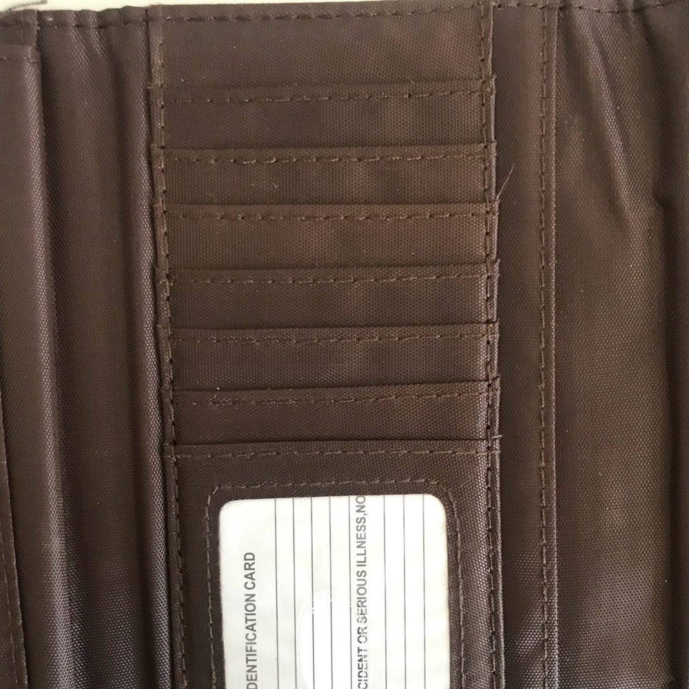 GUESS Snap Closure Wallet - Picture 5 of 7